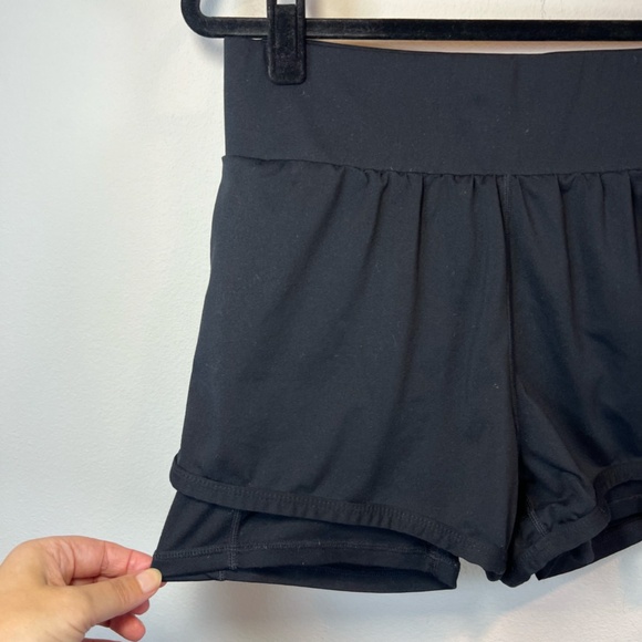 Fabletics Women’s Olesia Shorts Black  Pull On Layered Workout Athleisure  Small - Picture 5 of 8